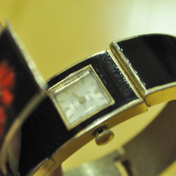 VTG Hidden Secret SWISS Watch Handpainted Bracelet - Picture 8 of 12